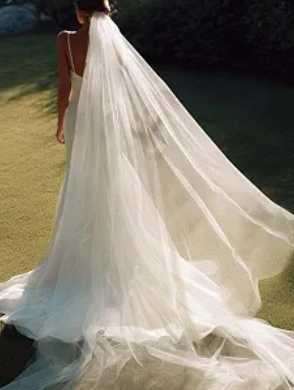 BRIDE Wedding Catherdral Style 2 Tier Veil W Comb, Ivory.